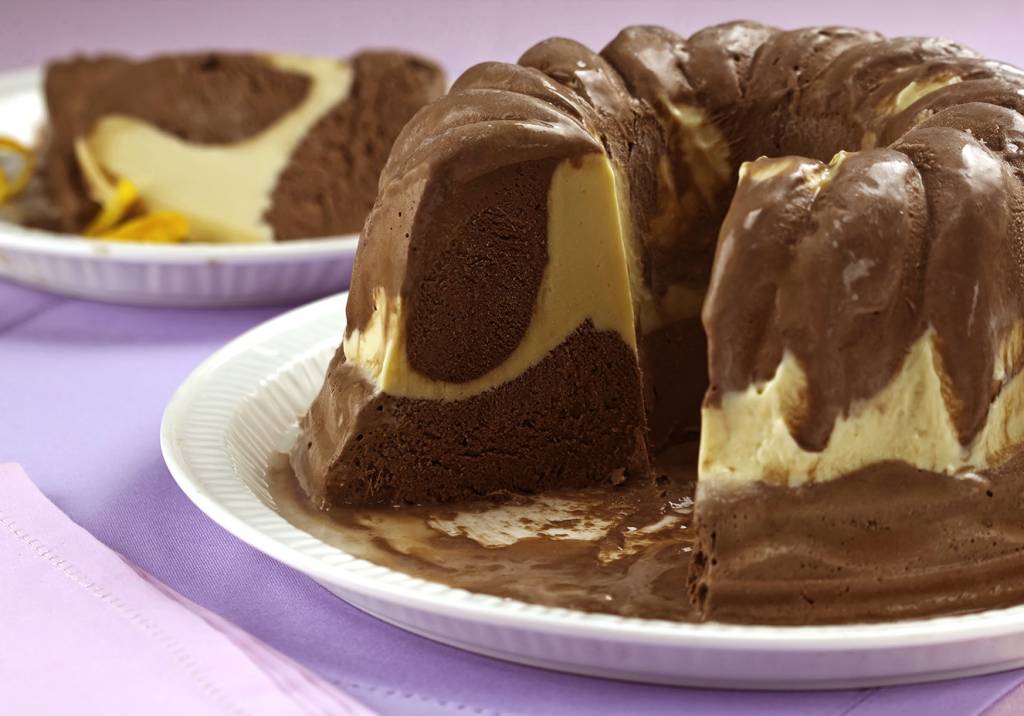 Receita de bolo de trufa de laranja e sorvete de chocolate