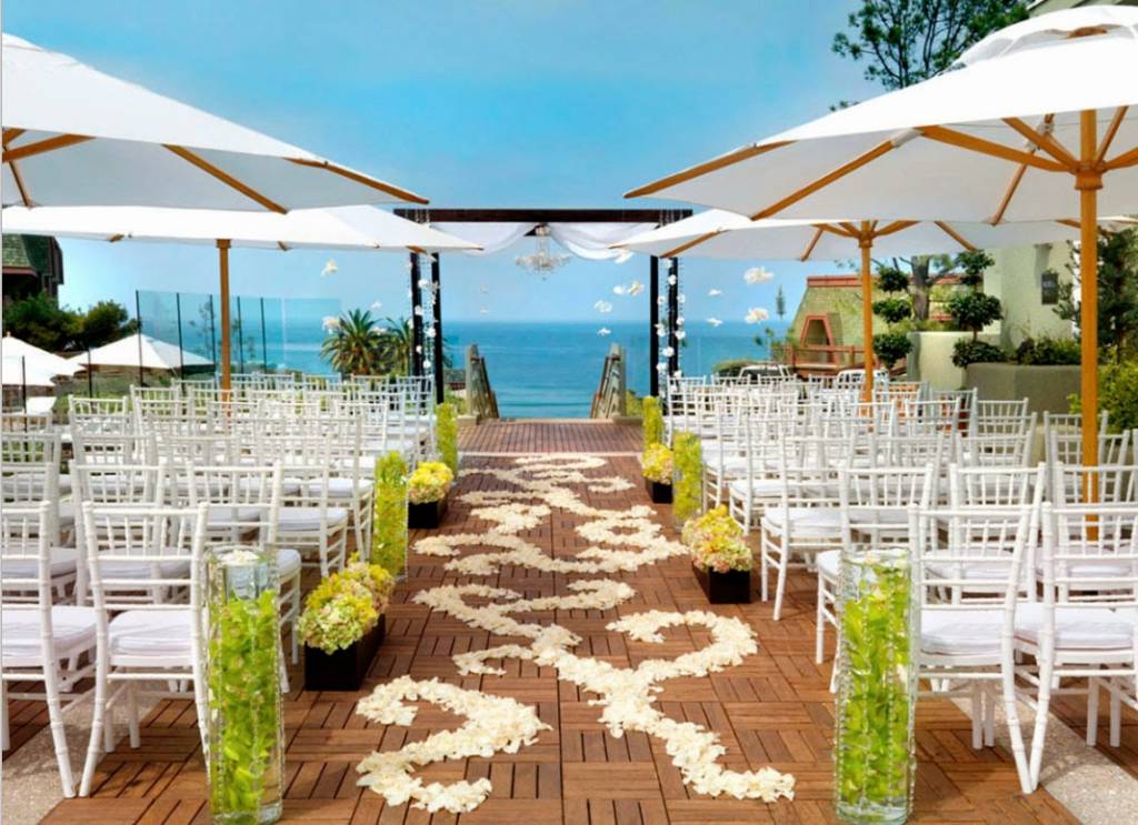 Decorações e detalhes inspiradores para quem quer se casar na praia