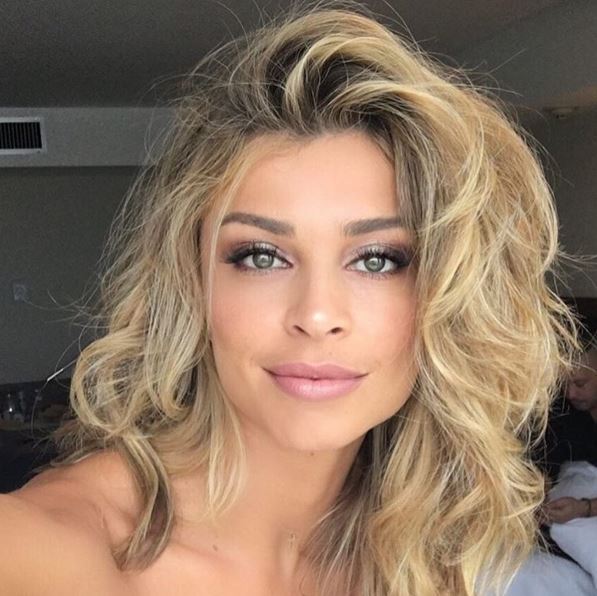 SOS loira: xampus, condicionadores e tratamentos feitos para a sua cor