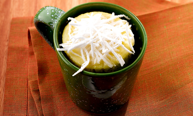 Bolo de caneca de coco