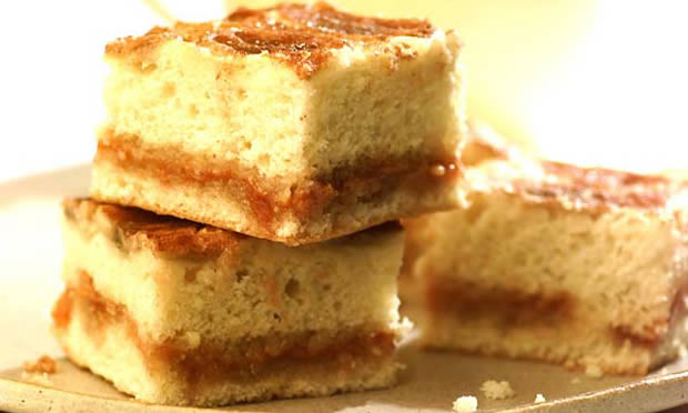 Bolo de goiabada com banana Bolo de goiabada com banana