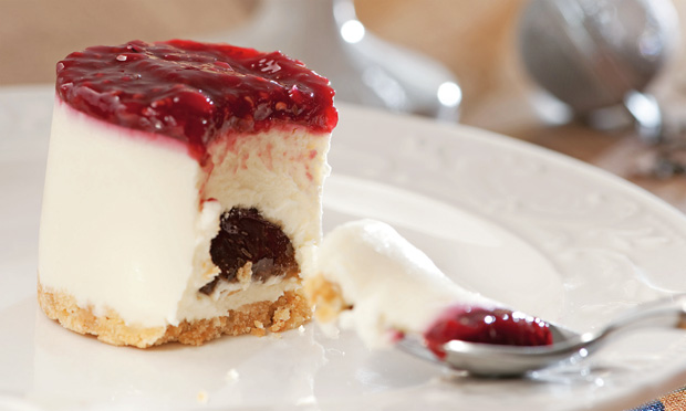 Cheesecake com geleia de chá preto com rosas