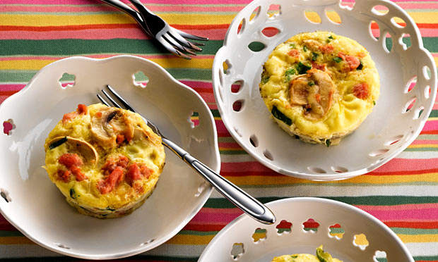 Miniquiche de linguiça de frango com cogumelo