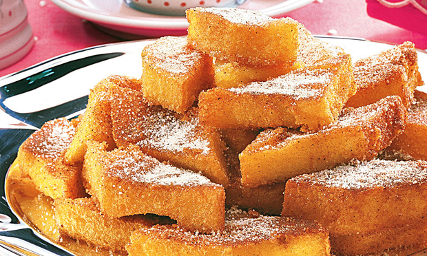 Polenta com açucar e canela