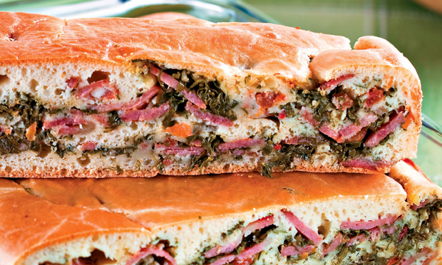 Torta rápida de linguiça e couve Torta rápida de linguiça e couve