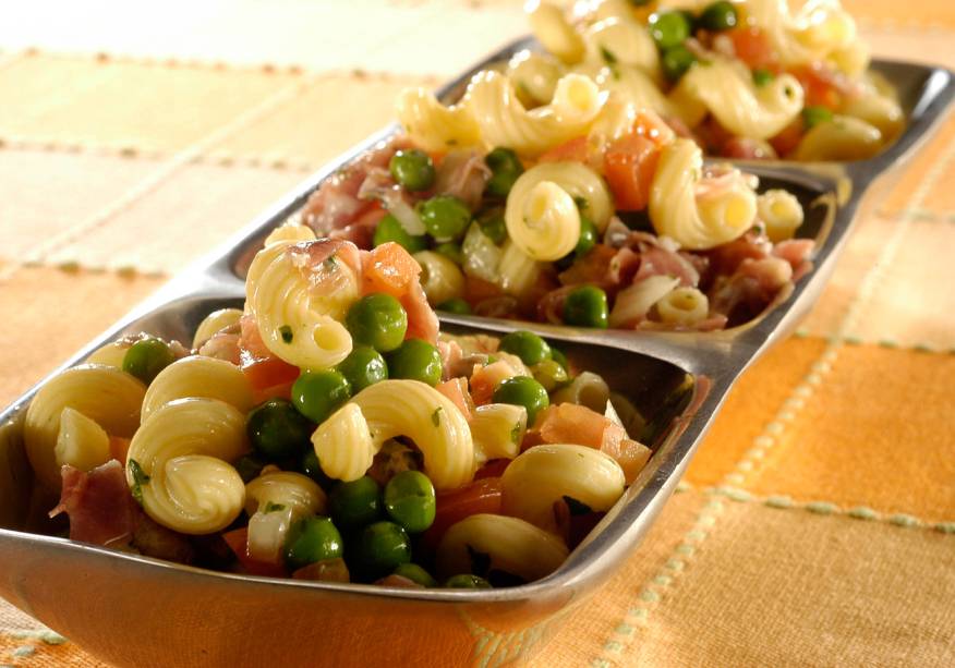 Salada de macarrão com iogurte