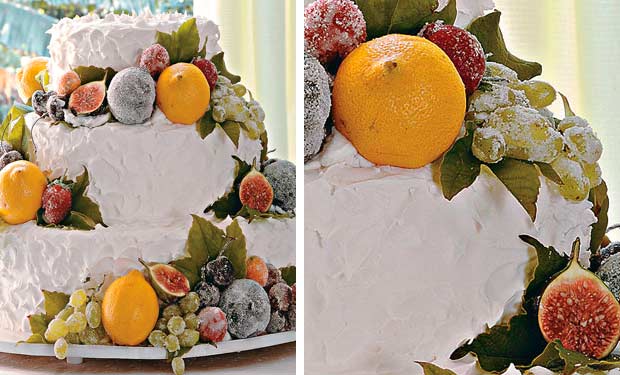 Bolo de marshmallow com frutas cristalizadas Bolo de marshmallow com frutas cristalizadas