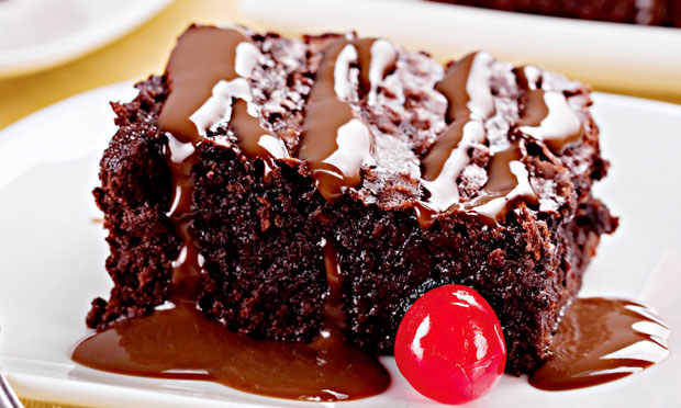 Brownie com cobertura quente de Danette