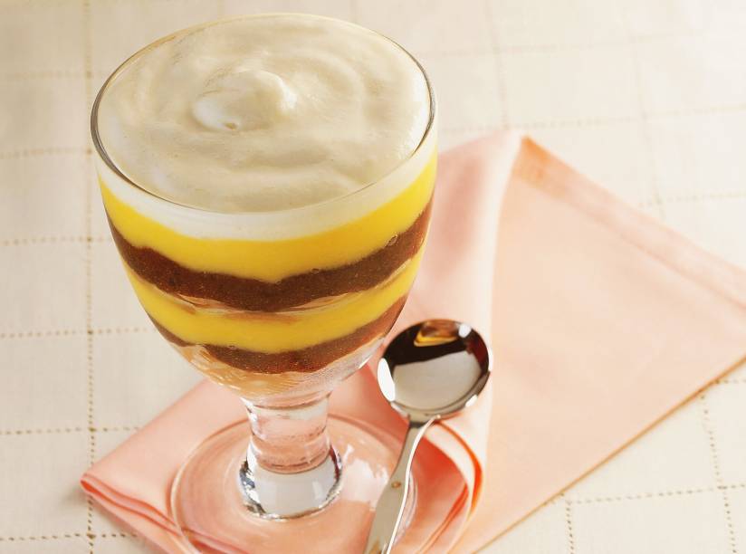 Pavê com baba-de-moça: uma taça bonita e deliciosa Pavê com baba-de-moça: uma taça bonita e deliciosa