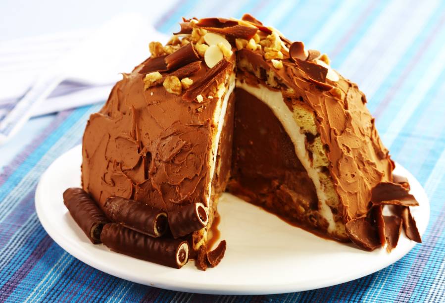 Torta gelada de Natal (Zuccotto): uma ótima receita para aproveitar as sobras de panetone Torta gelada de Natal (Zuccotto): uma ótima receita para aproveitar as sobras de panetone