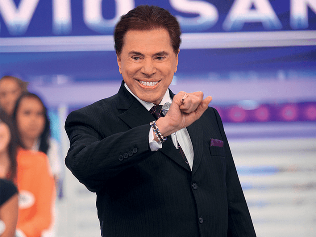 Silvio Santos é acusado de racismo ao tirar prêmio de cantora negra