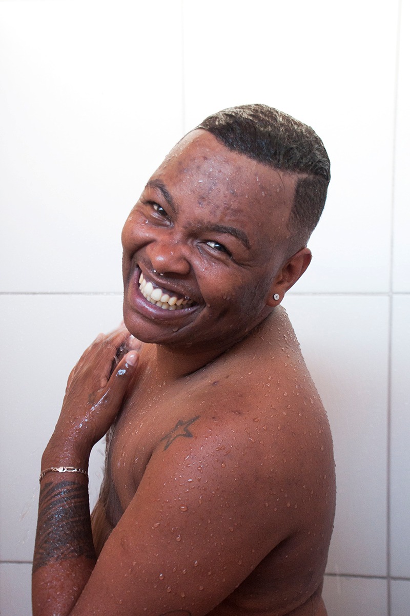 Raphael, homens trans, assim como Ivana, de