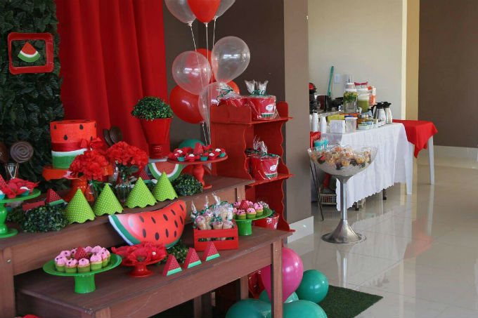 Café da manhã em festa infantil