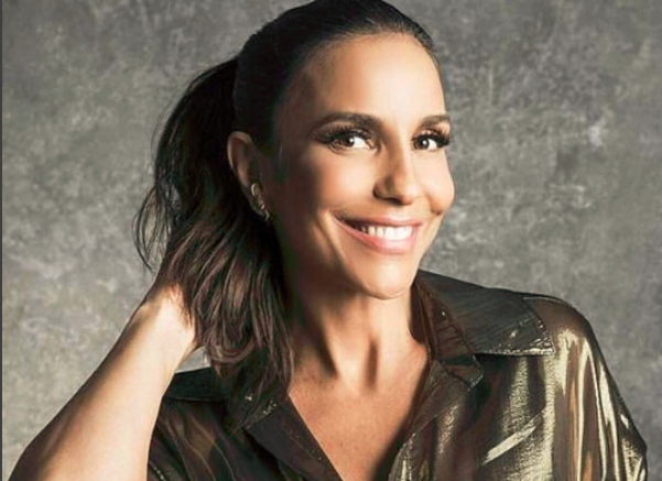 “Elas crescem de dez em dez minutos”, brinca Ivete sobre gêmeas