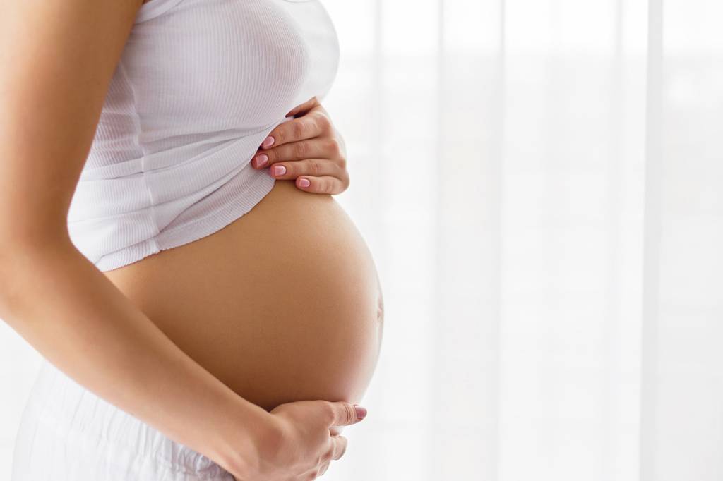 Nova regra permite filhas e sobrinhas a ser “barriga de aluguel”