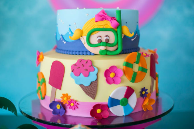 Festa infantil na piscina