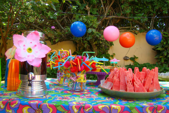 Festa infantil na piscina