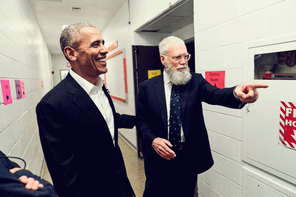 Obama dá entrevista pela 1ª vez desde que deixou a presidência
