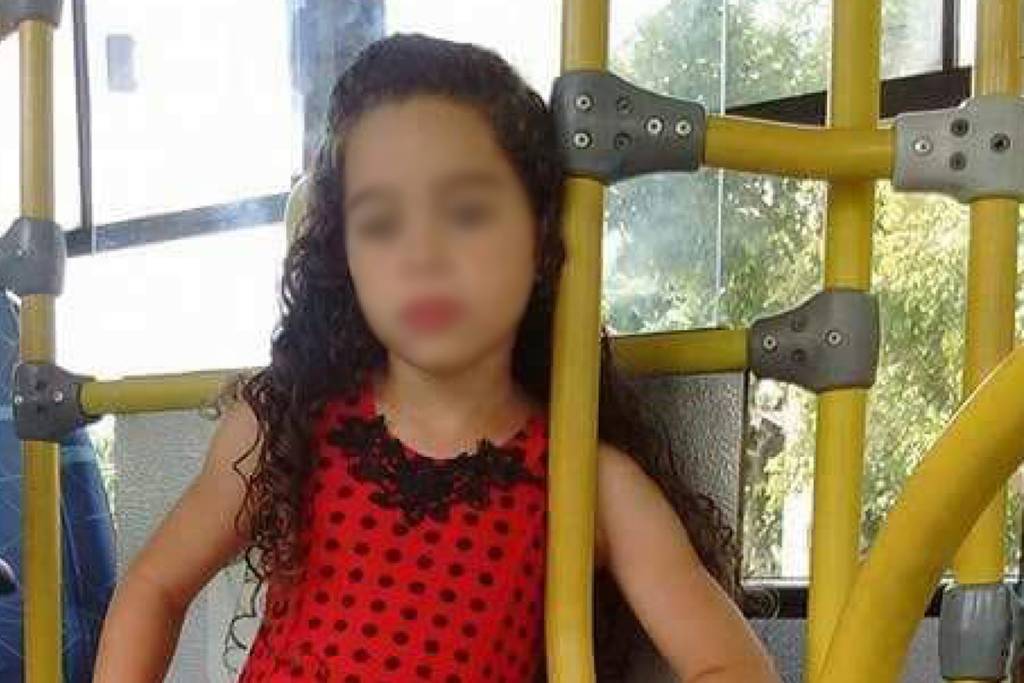 Desafio do desodorante: menina morre após inalar aerossol