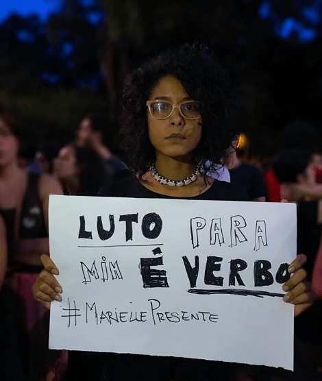 Sarah Brito, 35 anos: “Estou aqui pra sair da inércia, para lutar. É hora de se unir apesar das diferenças de crenças políticas, econômicas, de qual tipo de feminismo você acredita”