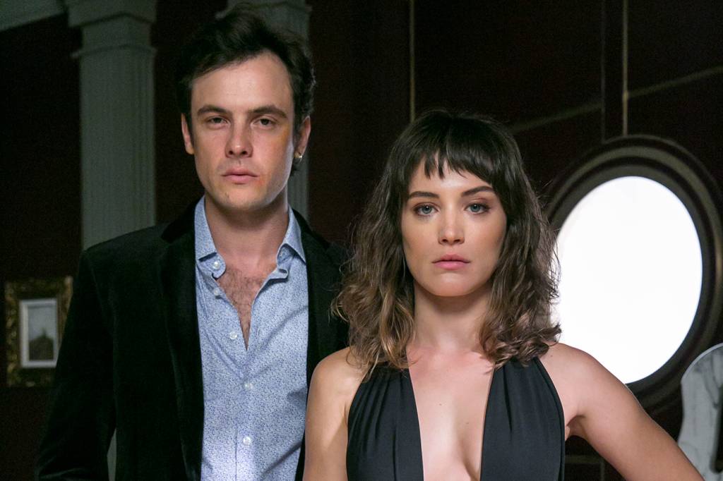 Após boatos, Bianca Bin e Sérgio Guizé assumem namoro. Veja 1ª foto