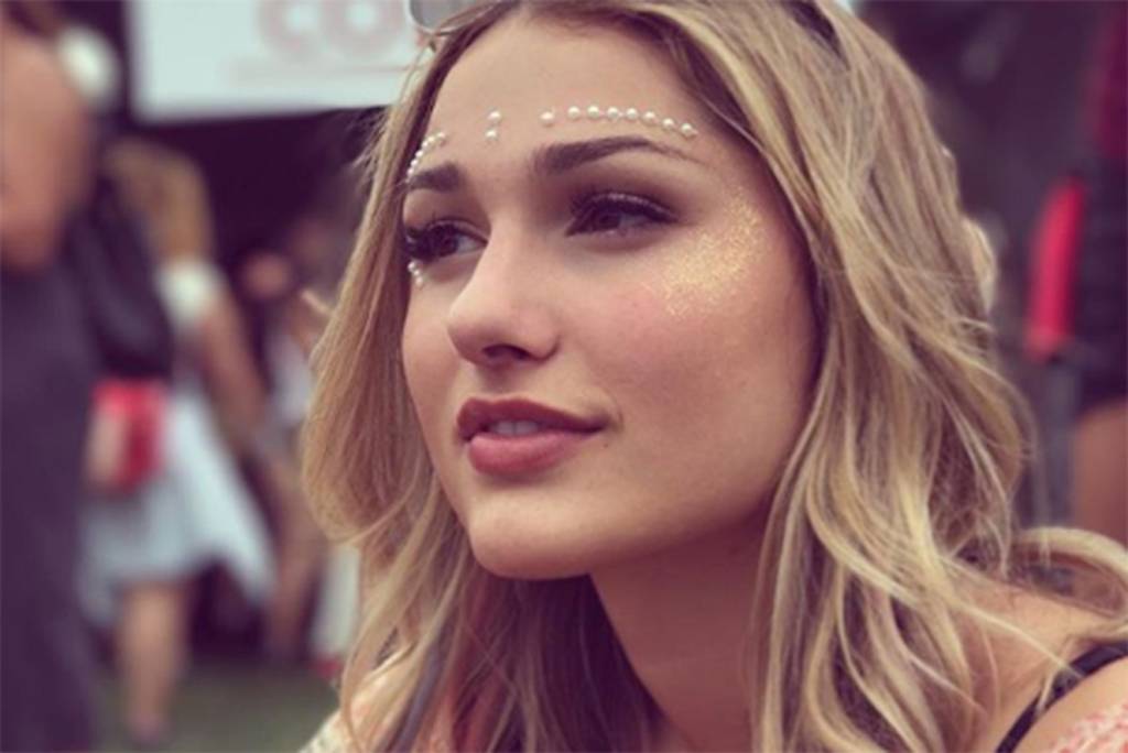 Sasha corta o cabelo para comemorar os 21 anos: “Curtinhos”