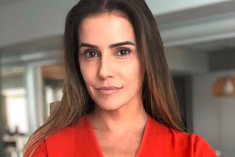 Debora Secco sobre cena de striptease forçado: “É violência, sim”