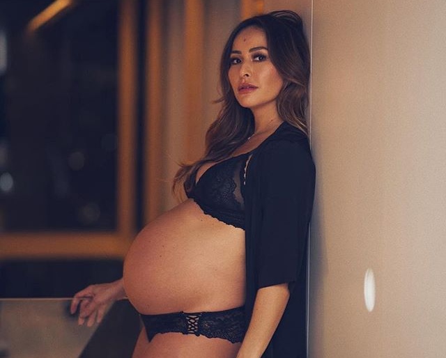 Sabrina Sato deixa a maternidade