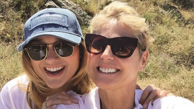 Xuxa Meneghel posta foto rara da filha Sasha