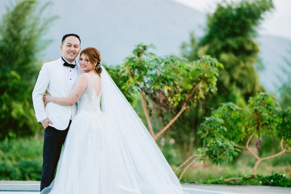 Casal em lua de mel morre afogado em ilha paradisíaca