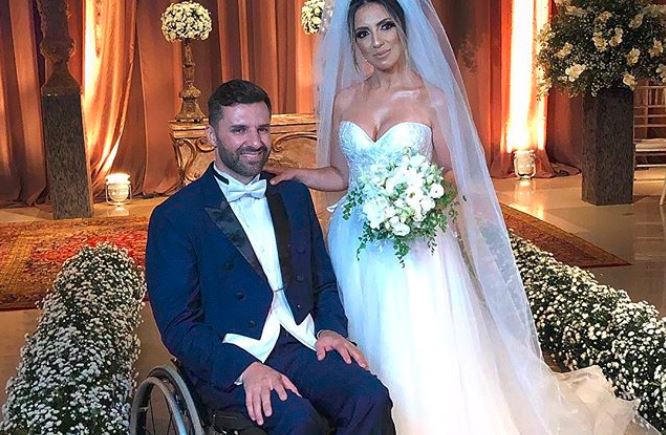 É impossível não chorar com esta dança dos noivos