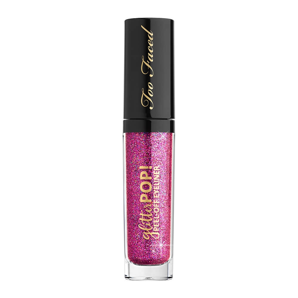 O <strong>delineador com glitter</strong> da <a href="https://www.sephora.com.br/too-faced/maquiagem/olhos/delineador-com-glitter-too-faced-pop-eyeliner-prd42004">Too Faced</a> vem em diversas cores, todas bem brilhosas e alegres. O produto promete ser f&aacute;cil de remover, sem deixar glitter. Pre&ccedil;o: R$ 99,00.