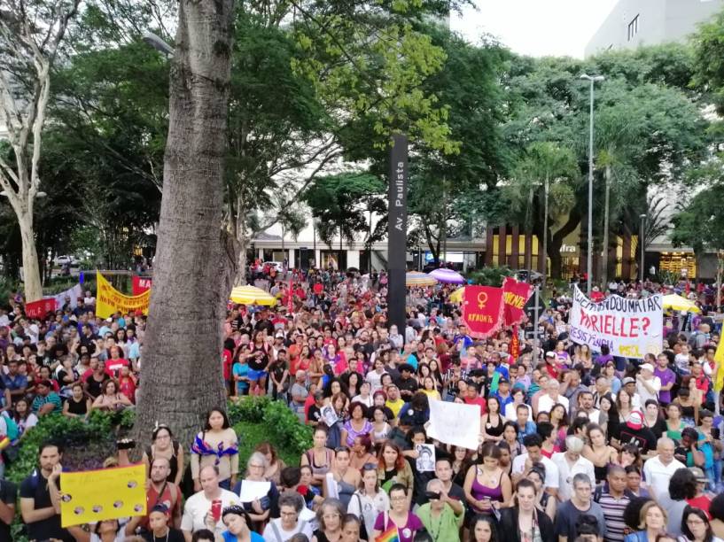 Manifestantes se encontraram na Praça Oswaldo Cruz, em São Paulo, em manifestação que marcou 1 ano do asssassinato de Marielle Franco