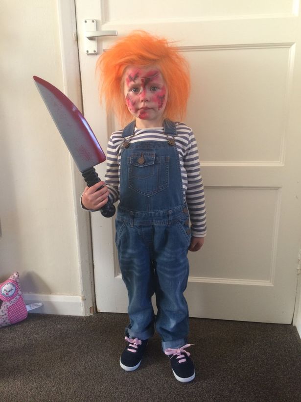 menina-vestida-de-chucky menina-vestida-de-chucky