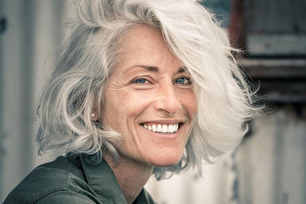 Cabelos brancos mais macios e saudáveis? Confira dicas de Rodrigo Cintra