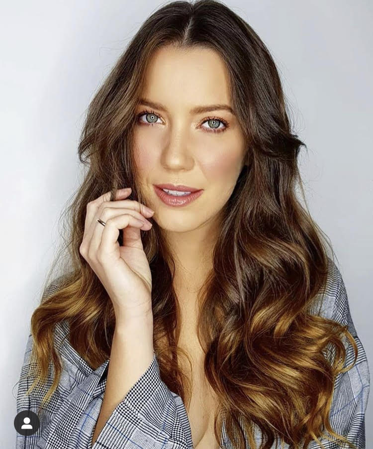 nathalia dill Nathalia Dill morena