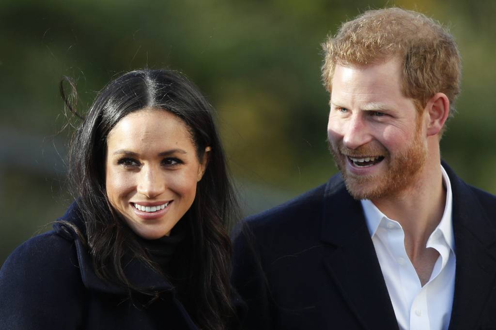 Após polêmica, Meghan e Harry viajam em vôo comercial para África do Sul