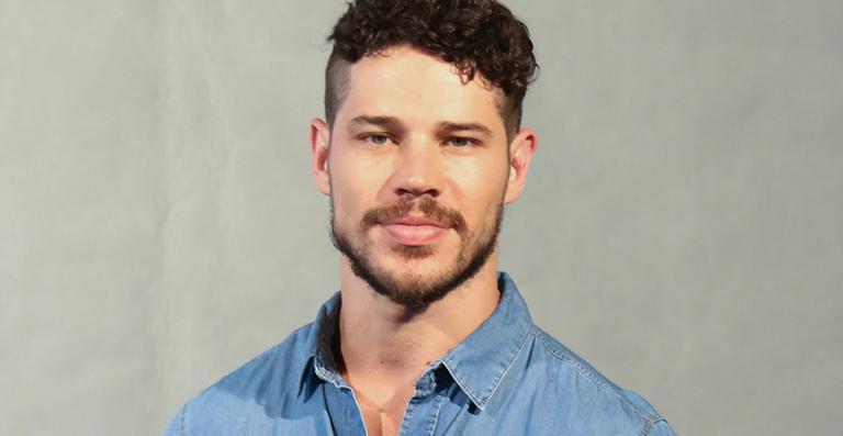 José Loreto discute com seguidora e perde trabalho