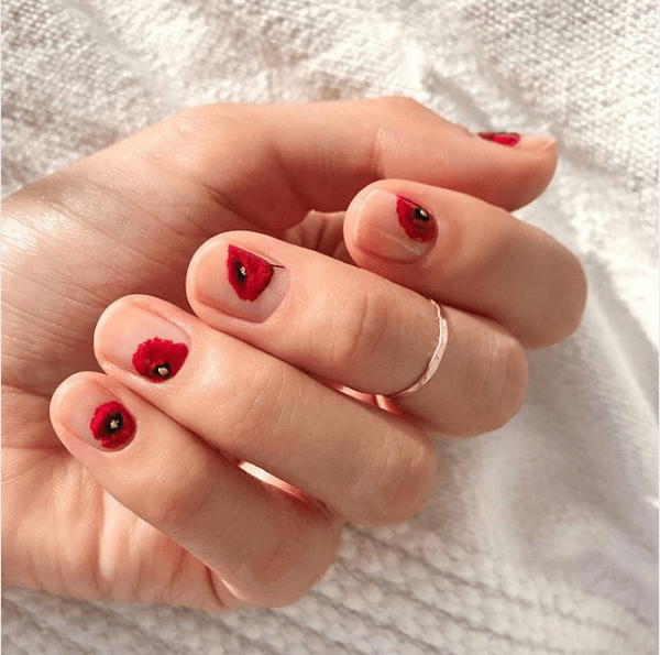 Unhas minimalistas