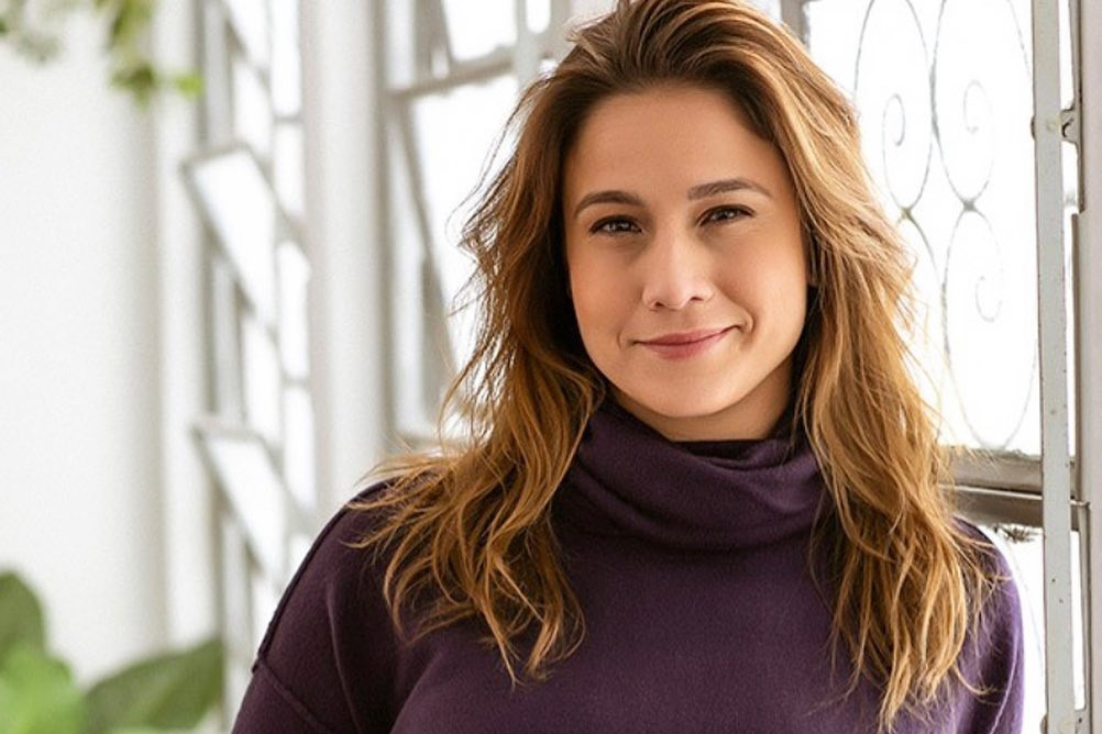Fernanda Gentil estreia no comando de programa na rede Globo