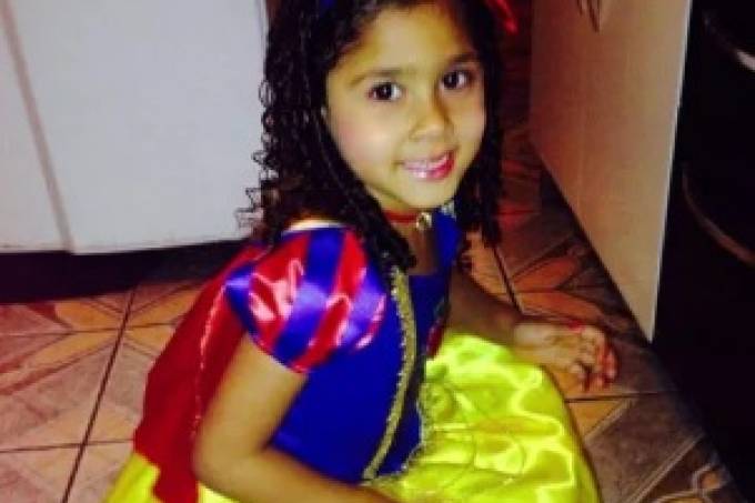 Criança tem intestino perfurado ao cair em escola de São Paulo