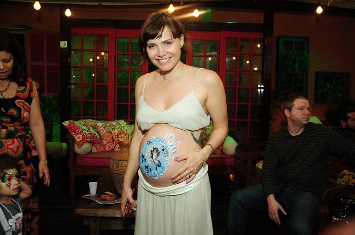 Letícia Colin dá à luz um lindo menino