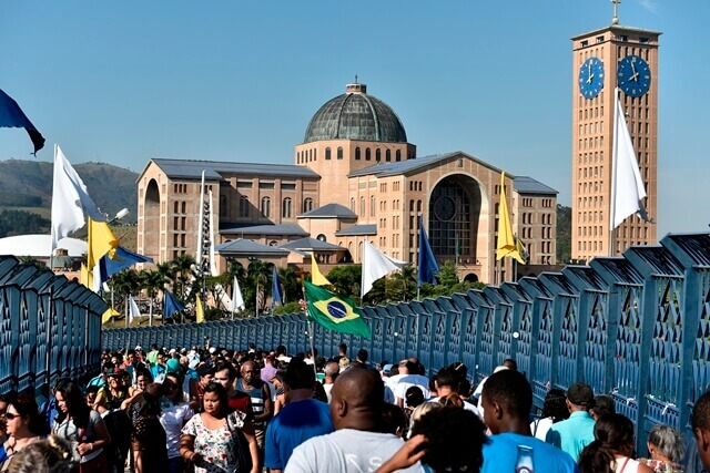 Mais de 170 mil pessoas são esperadas em Aparecida (SP)