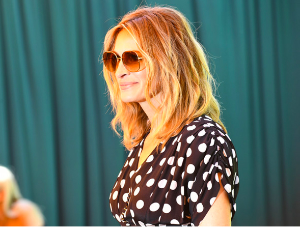 Copie o look: Veja o sapato que Julia Roberts não tira do pé