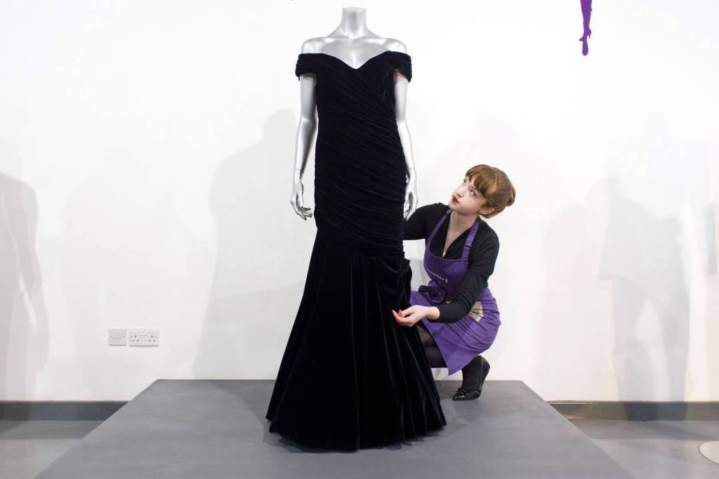 lady-di-vestido-leilão lady-di-vestido-leilão