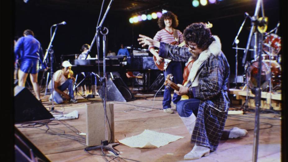 <strong>O Barato de Iacanga (estreia em 16/12): </strong><span style="font-weight:400;">Documentário retrata o antológico Festival de Águas Claras, que levou ao palco nomes como Gilberto Gil, Luiz Gonzaga, João Gilberto e Raul Seixas.</span> <strong>O Barato de Iacanga (estreia em 16/12): </strong><span style="font-weight:400;">Documentário retrata o antológico Festival de Águas Claras, que levou ao palco nomes como Gilberto Gil, Luiz Gonzaga, João Gilberto e Raul Seixas.</span>