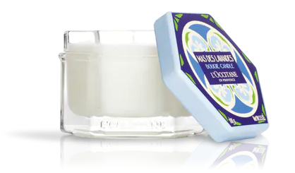 Vela Lavanda Perfumada. <a href="https://br.loccitane.com/vela-perfumada-lavanda,43,2,4567,899338.htm">L'OCCITANE</a>, R$ 139 Vela Lavanda Perfumada. <a href="https://br.loccitane.com/vela-perfumada-lavanda,43,2,4567,899338.htm">L'OCCITANE</a>, R$ 139