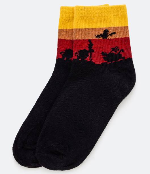 Meia cano médio estampa Rei Leão, R$ 15,90 - Renner Meia cano médio estampa Rei Leão, R$ 15,90 - Renner