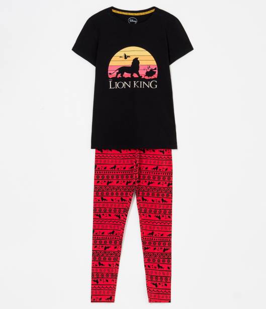Pijama manga curta estampa Rei Leão, R$ 99,90 - Renner Pijama manga curta estampa Rei Leão, R$ 99,90 - Renner