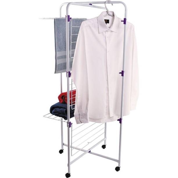 Varal de chão Triplex, da Maxeb, de aço, medidas de 1,23 x 0,56 x 0,56 m. <a href="https://www.casasbahia.com.br/UtilidadesDomesticas/lavanderiaebanheiro/Varal/varal-de-chao-vertical-triplex-maxeb-branco-13265114.html?rectype=p7_ov_f_s17&recsource=cat-3032" target="_blank" rel="noopener">Casas Bahia</a>, R$ 159,90 Varal de chão Triplex, da Maxeb, de aço, medidas de 1,23 x 0,56 x 0,56 m. <a href="https://www.casasbahia.com.br/UtilidadesDomesticas/lavanderiaebanheiro/Varal/varal-de-chao-vertical-triplex-maxeb-branco-13265114.html?rectype=p7_ov_f_s17&recsource=cat-3032" target="_blank" rel="noopener">Casas Bahia</a>, R$ 159,90